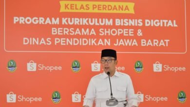 Photo of Ridwan Kamil Buka Kelas Perdana Kurikulum Bisnis Digital Shopee