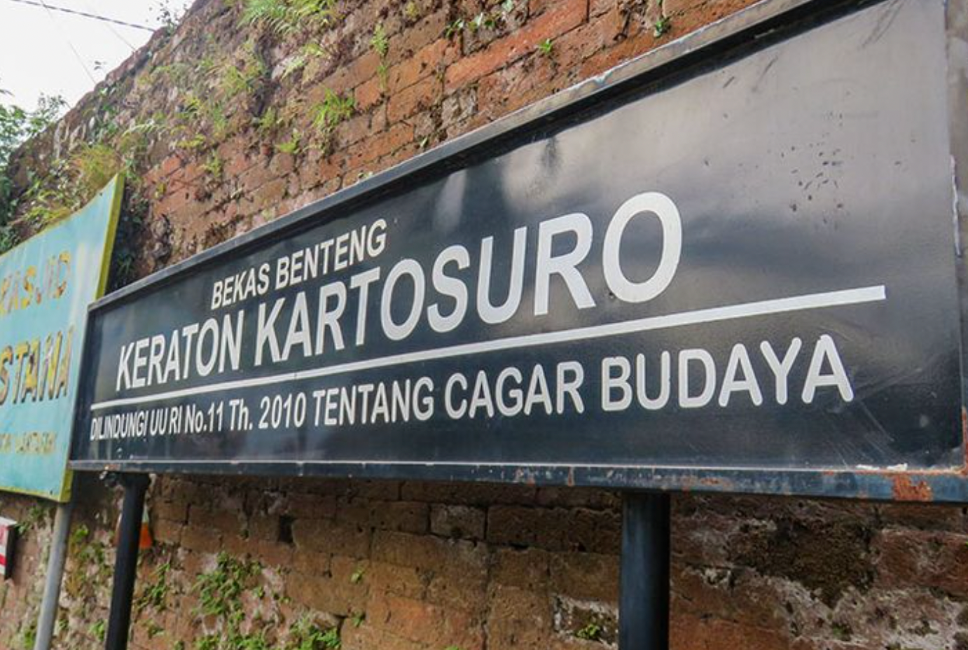 Cagar Budaya Tembok Keraton Kartasura Dijebol, Alasannya Mau Bikin Kos-Kosan?