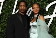 Photo of Tiru Rihanna, Ini DiaTips Glowing untuk Pemilik Kulit Gelap